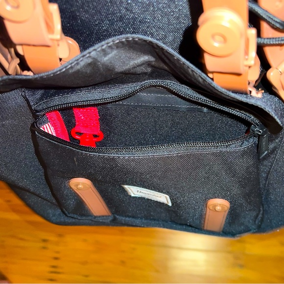 SOLD | Like New Herschel Little America Backpack - Picture 3 of 6